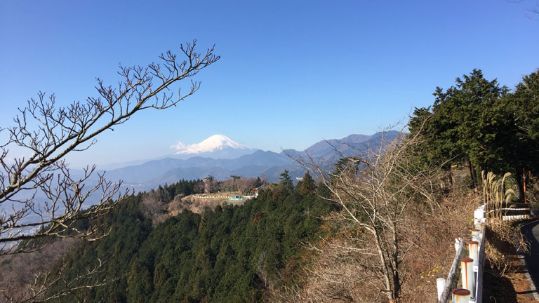 ヤビツ峠手前で富士山