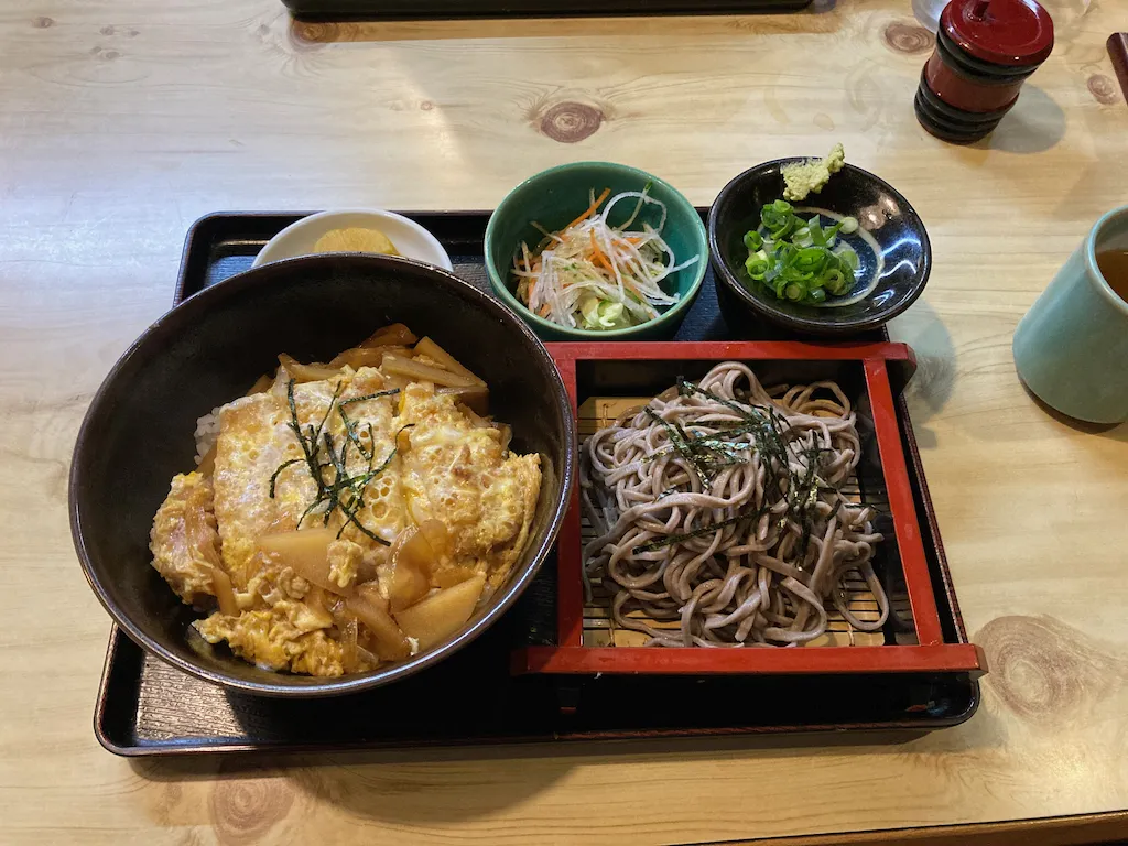 修禅寺駅前のお蕎麦屋さんにて