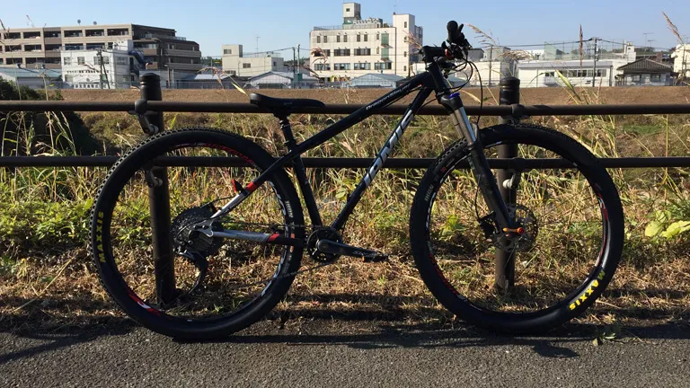 ドロッパーシートポスト 縮める