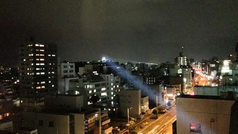 城西館から高知城